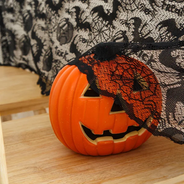 Khăn Trải bàn màu đen phối ren phong cách Helloween - Ảnh 4