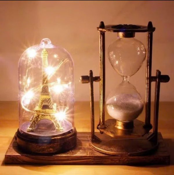 Mô hình tháp Eiffel trang trí để bàn có đèn phát sáng kèm đồng hồ cát phong cách Châu Âu - Ảnh 3